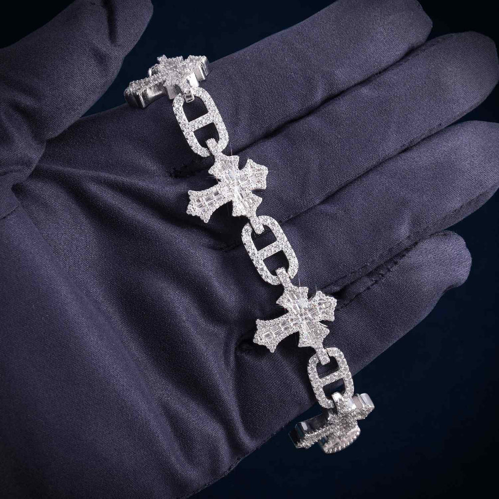 10MM Moissanite Cross Mariner Gucci Link Bracelet 14K Gold