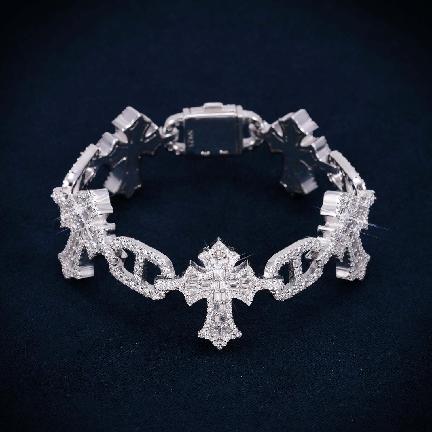 10MM Moissanite Cross Mariner Gucci Link Bracelet 14K Gold