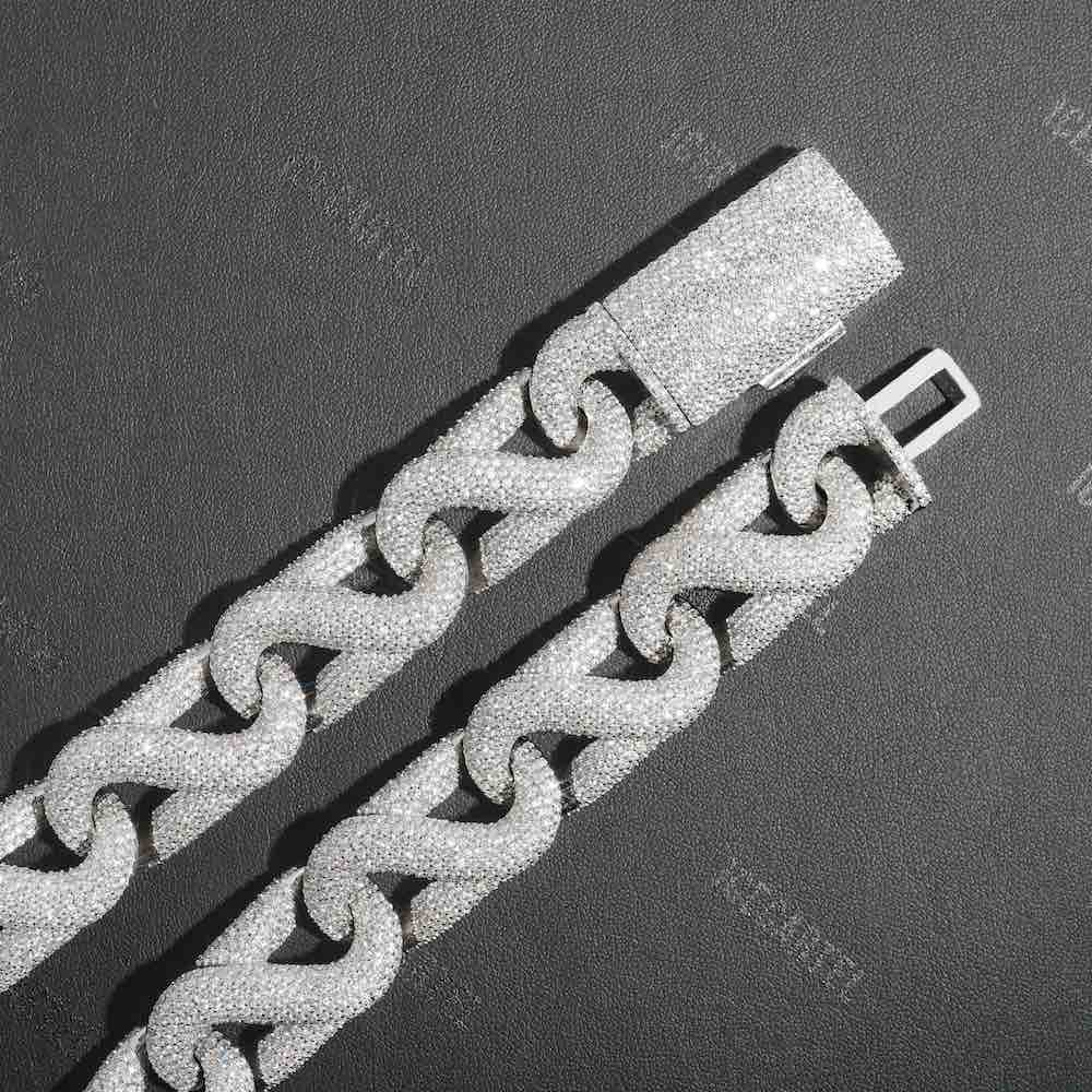 20MM Iced Out Paper Clip Infinity Chain 14K Gold