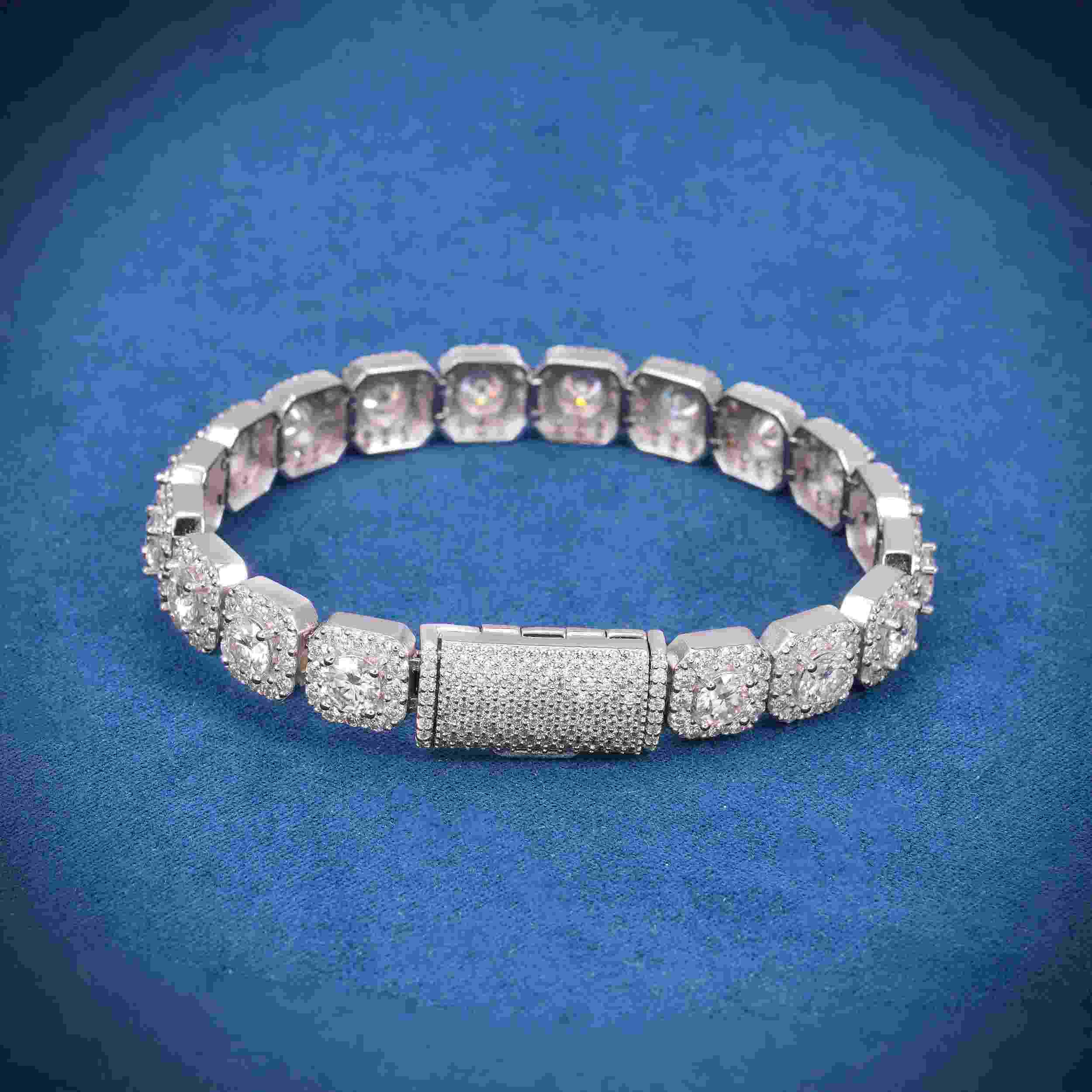6MM Moissanite Clustered Tennis Bracelet 14K Gold