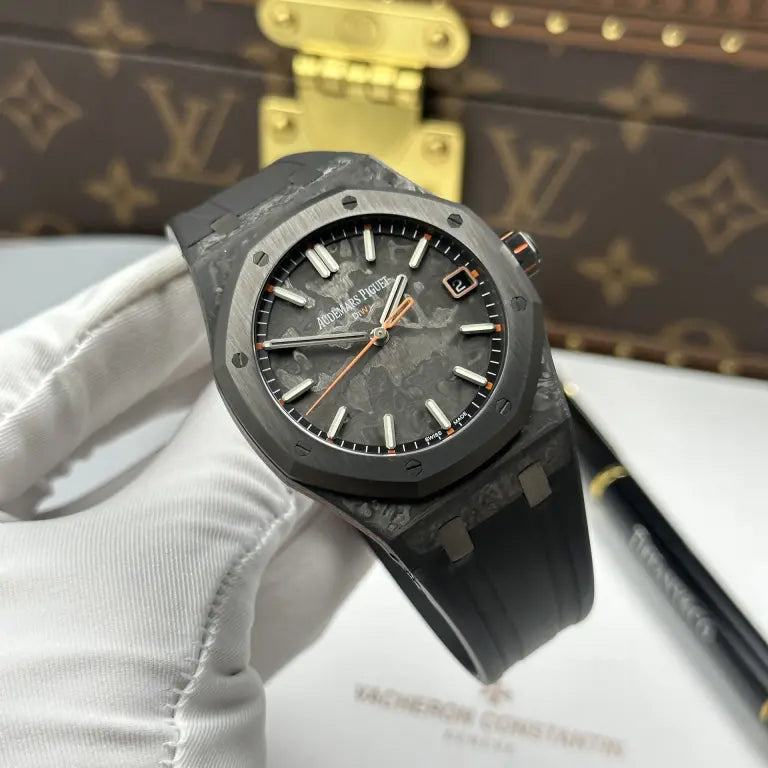 Audemars Piguet Royal Oak DiW 15500 Case Carbon Second Hand Is Orange 41mm