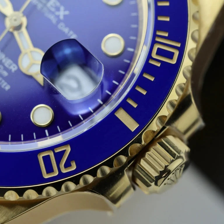 Superclone Rolex Submariner (Gold Tone)