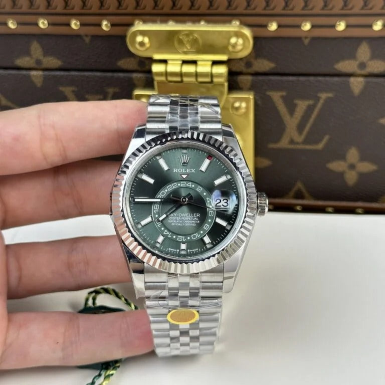 Superclone Rolex Sky-Dweller Silver Jubilee